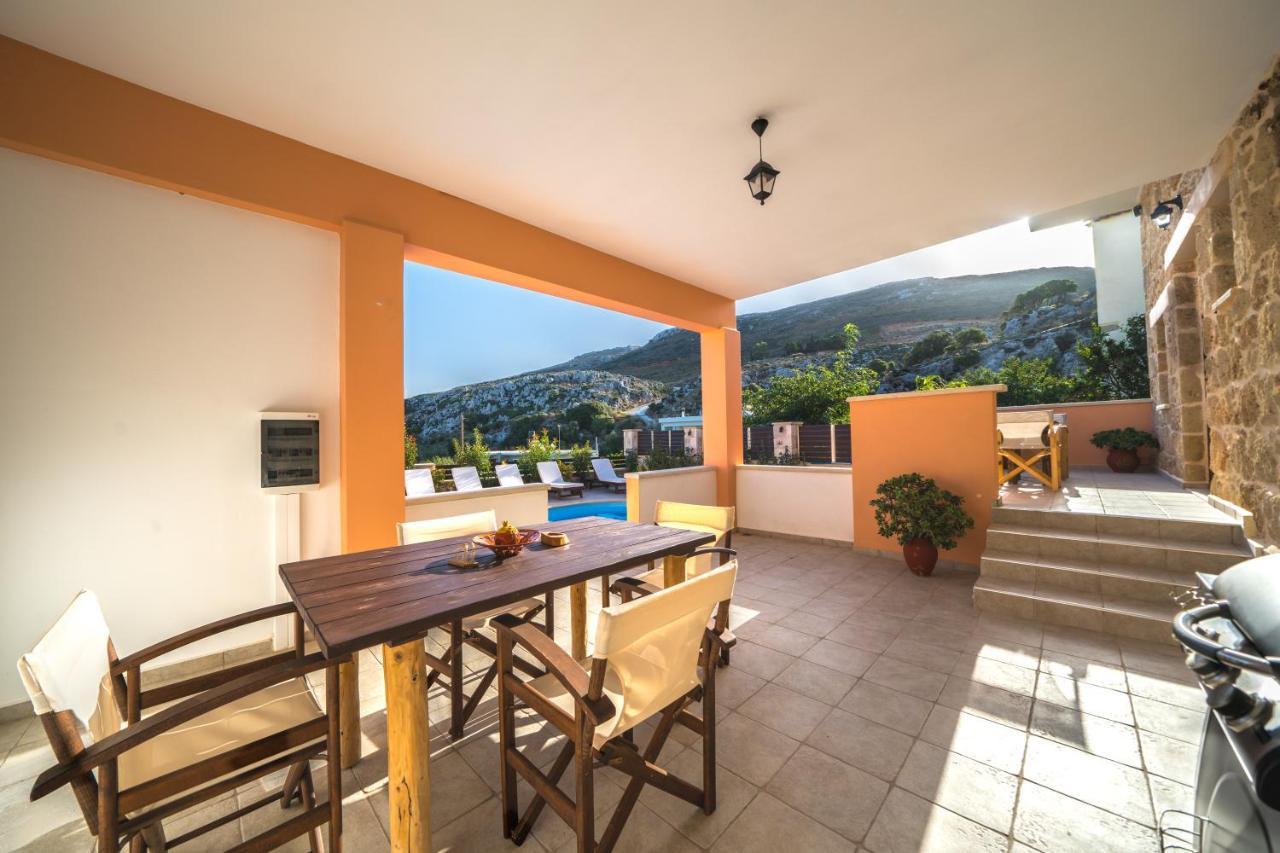 Nemesis Villa Platanos  Bagian luar foto